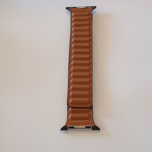 42/44mm Replacement Reversible Magnetic Watch Band Black/Brown - Picture 3 of 5